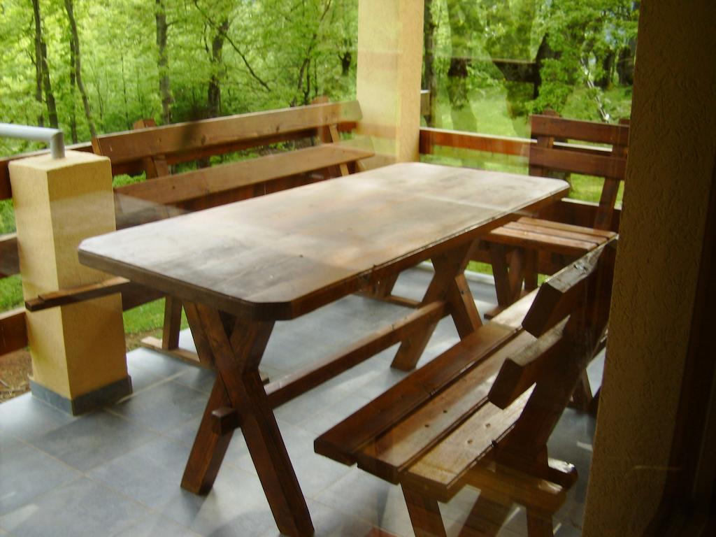 Guest House Tara Canyon Плєвля Екстер'єр фото
