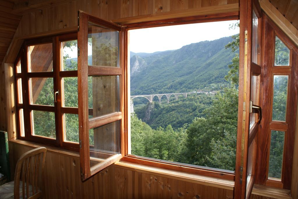 Guest House Tara Canyon Плєвля Екстер'єр фото